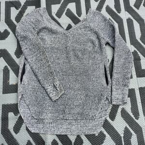 Victoria Secret Long Sleeve Sweater High Low/ Black White‎ Size L